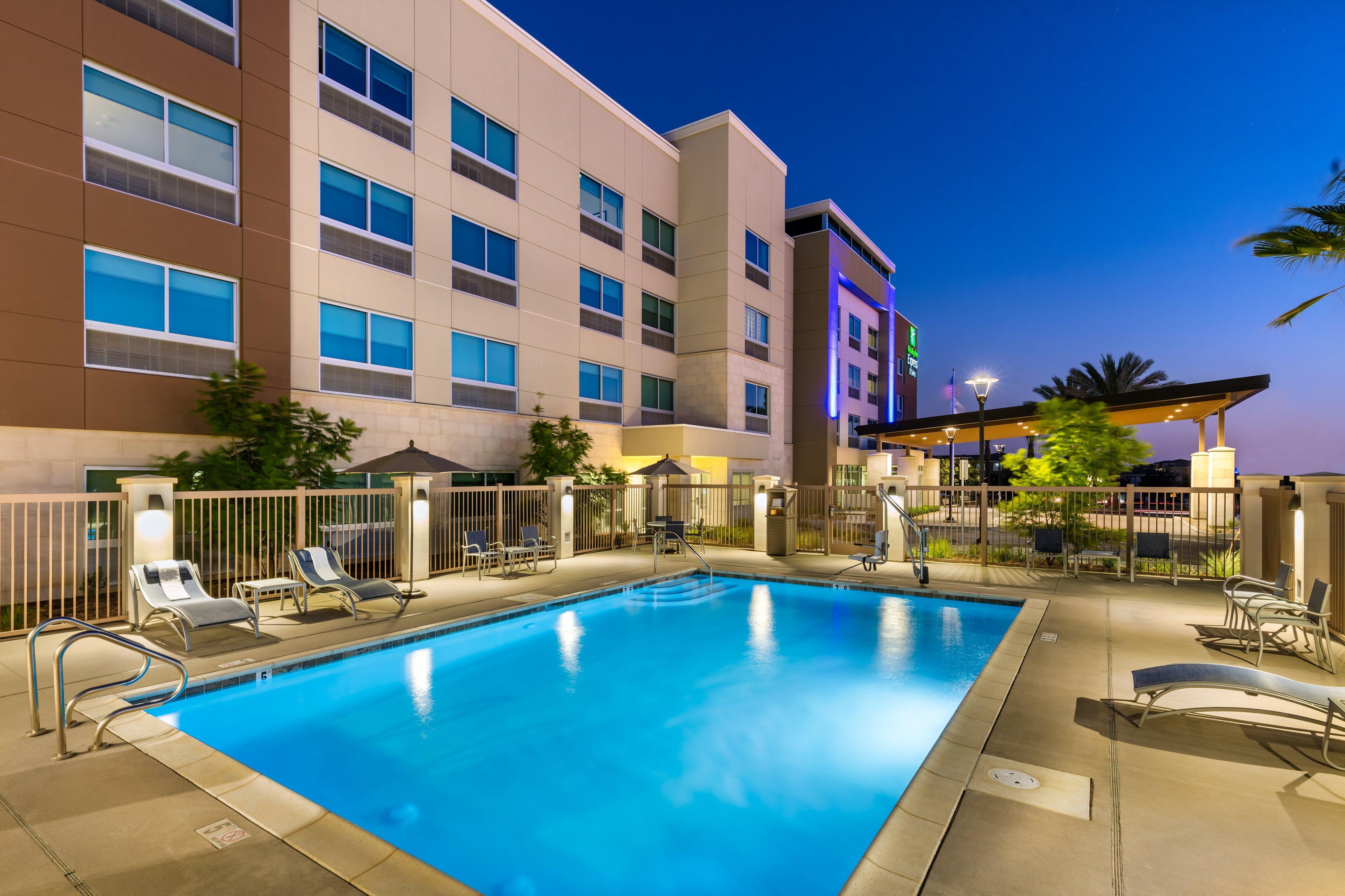 Holiday Inn Express & Suites - Moreno Valley - Riverside By Ihg Dış mekan fotoğraf